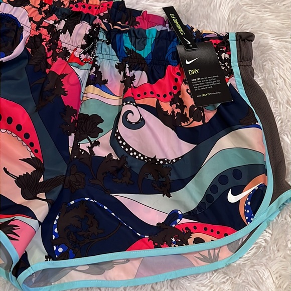 Nike tempo lined running shorts XL - Picture 3 of 6